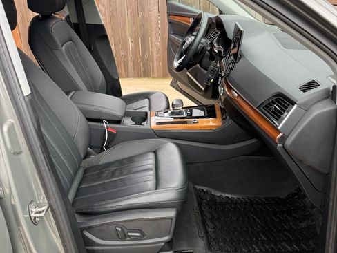 Used 2023 Audi Q5 2.0T Premium Plus w/ Premium Plus Package image 17