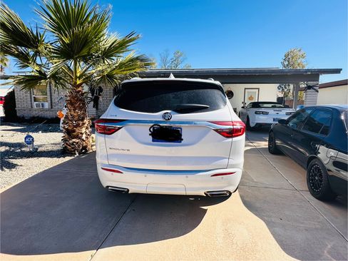 Used 2020 Buick Enclave Avenir w/ Avenir Technology Package image 4