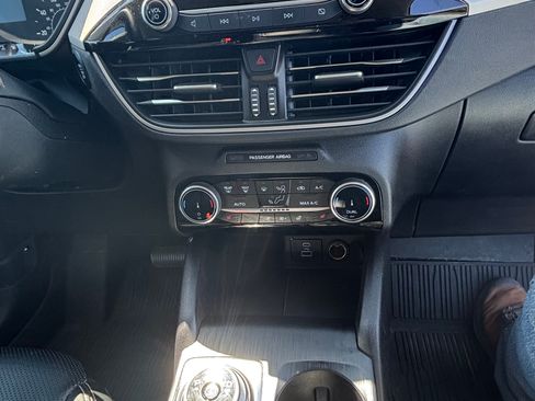 Used 2022 Ford Escape SEL AWD/4WD image 14
