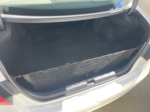 Used 2010 Lexus ES 350 image 6