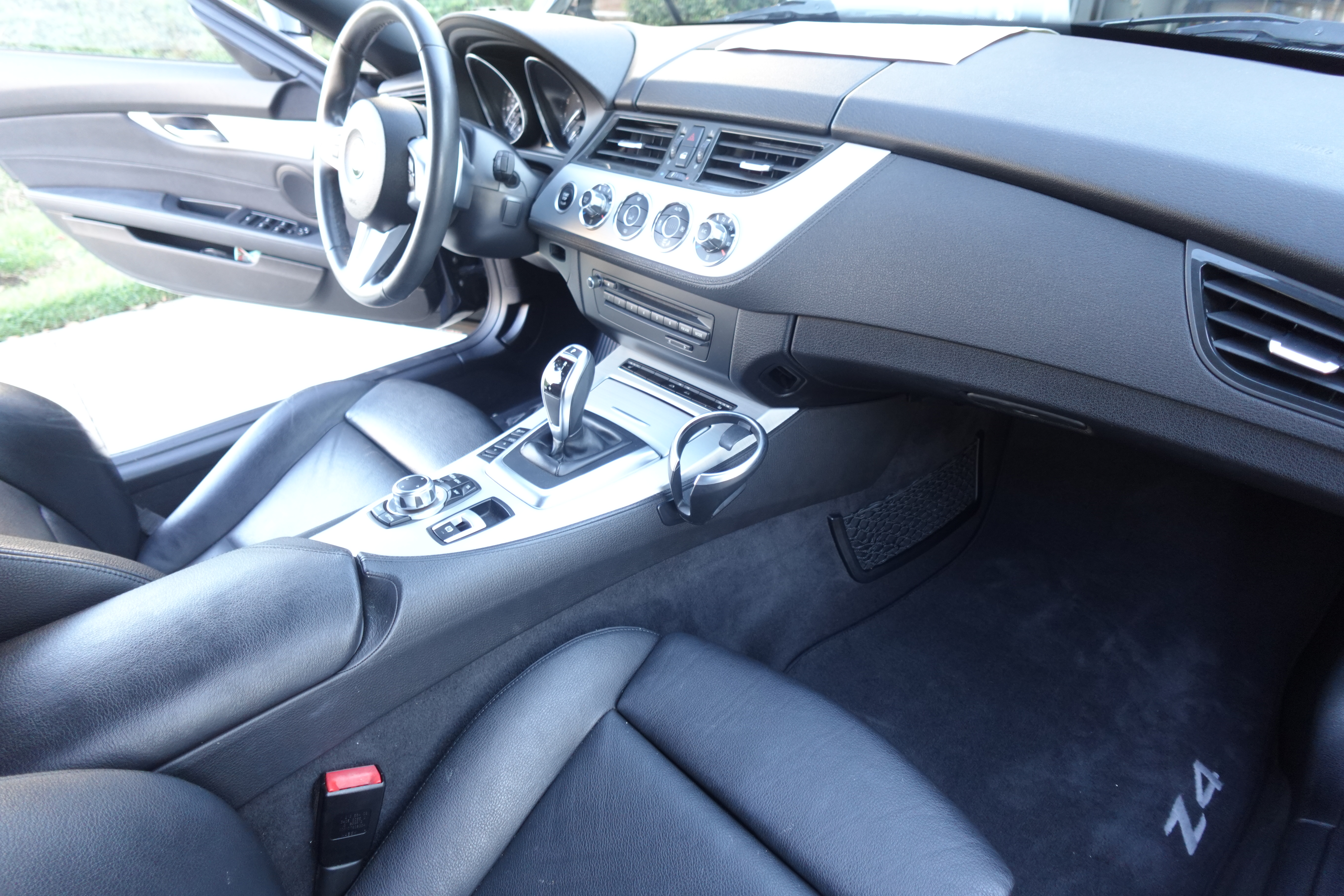 Used 2014 BMW Z4 sDrive35i RWD image 12