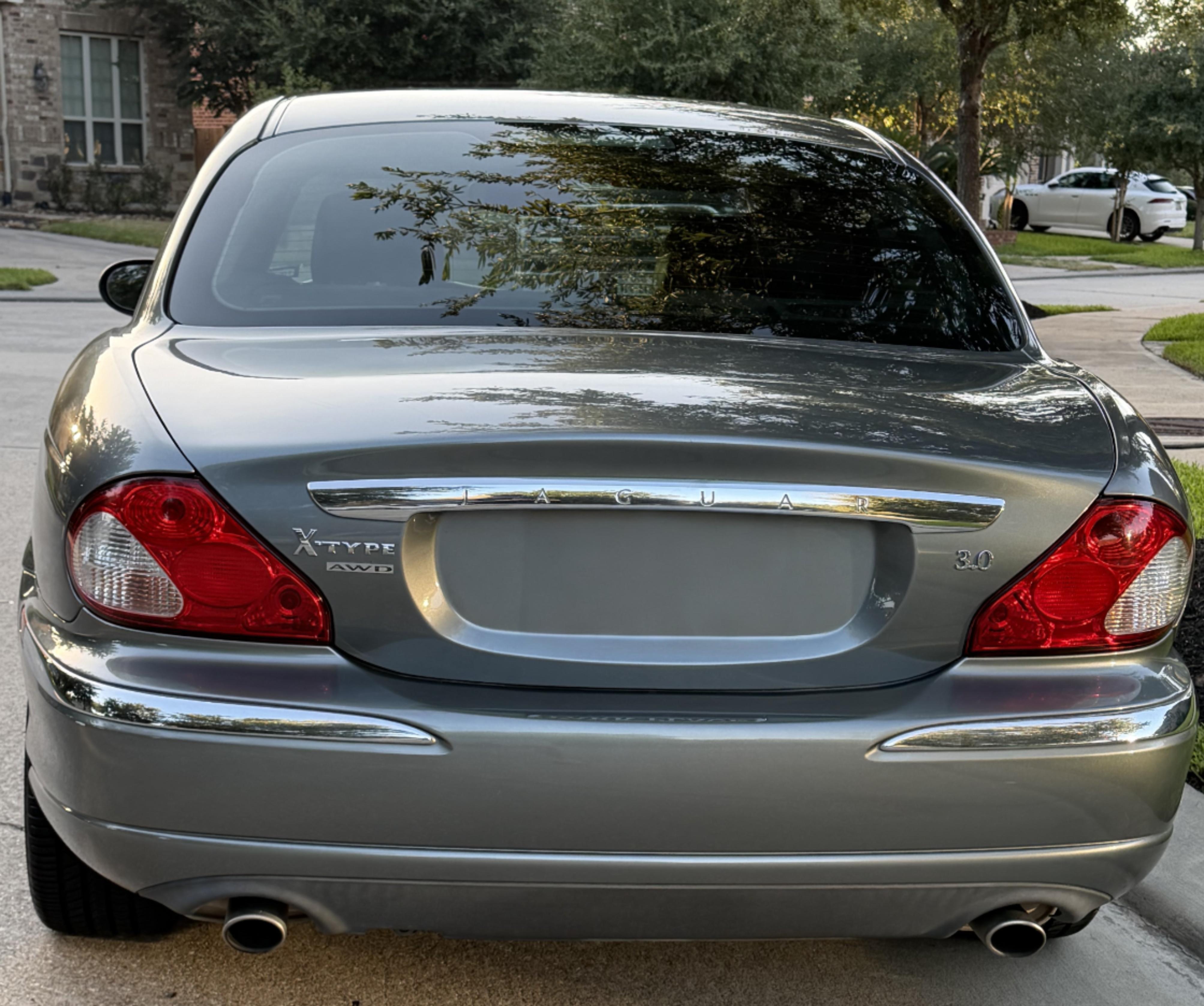 Used 2004 Jaguar X-TYPE 3.0 AWD/4WD image 2