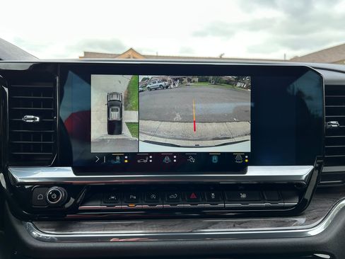 Used 2023 Chevrolet Silverado 1500 LTZ image 23