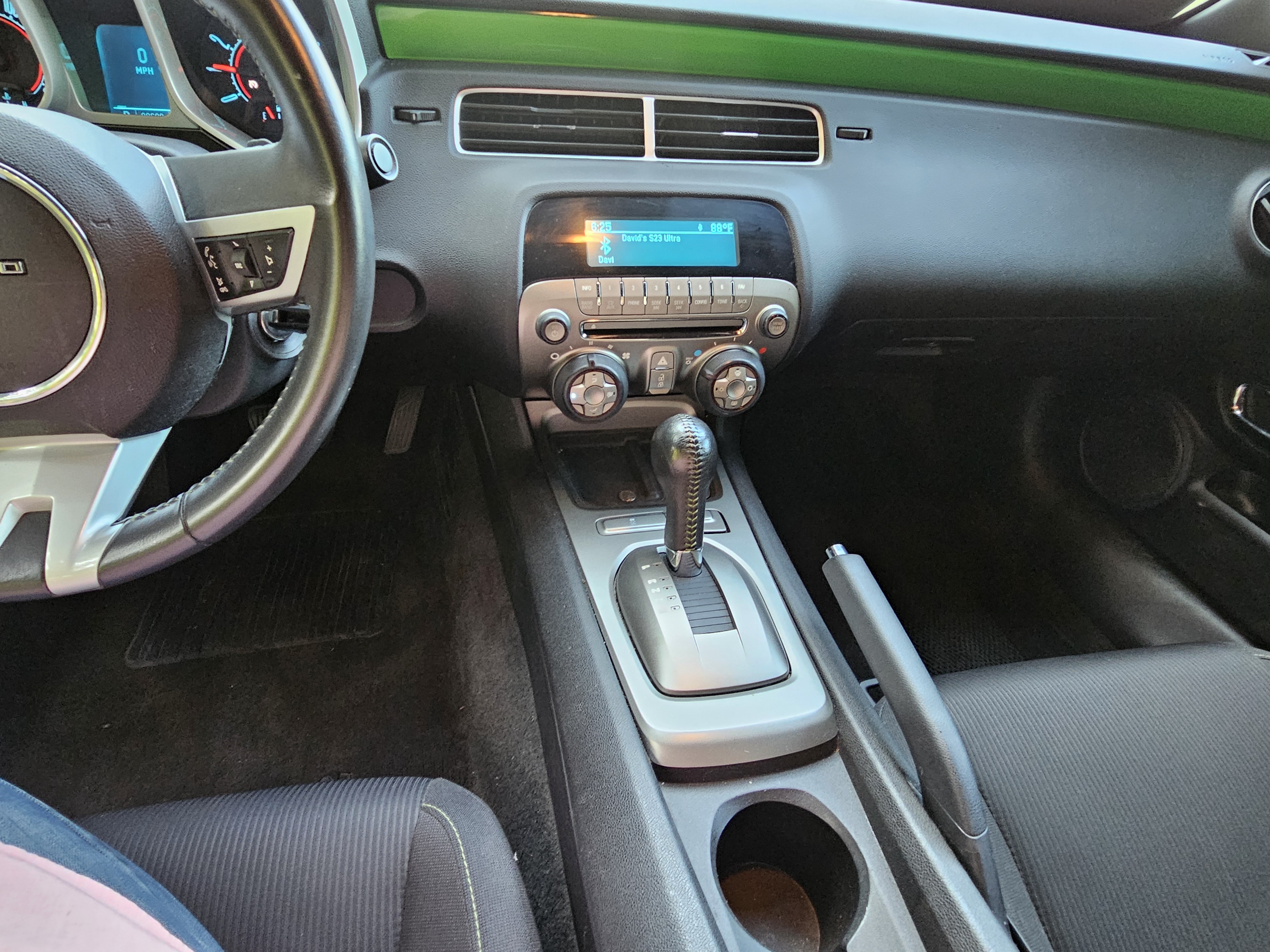 Used 2010 Chevrolet Camaro LT RWD image 12
