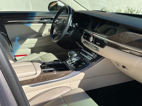 Used 2019 Genesis G90 5.0 Ultimate image 13