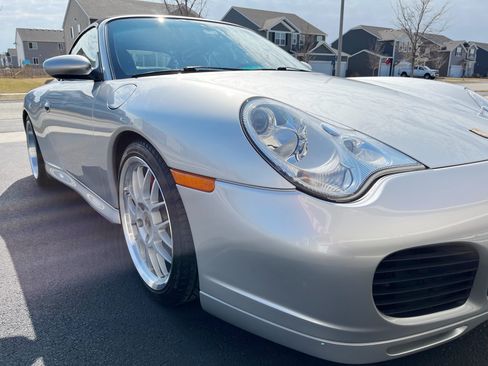 Used 2004 Porsche 911 Carrera 4S image 10