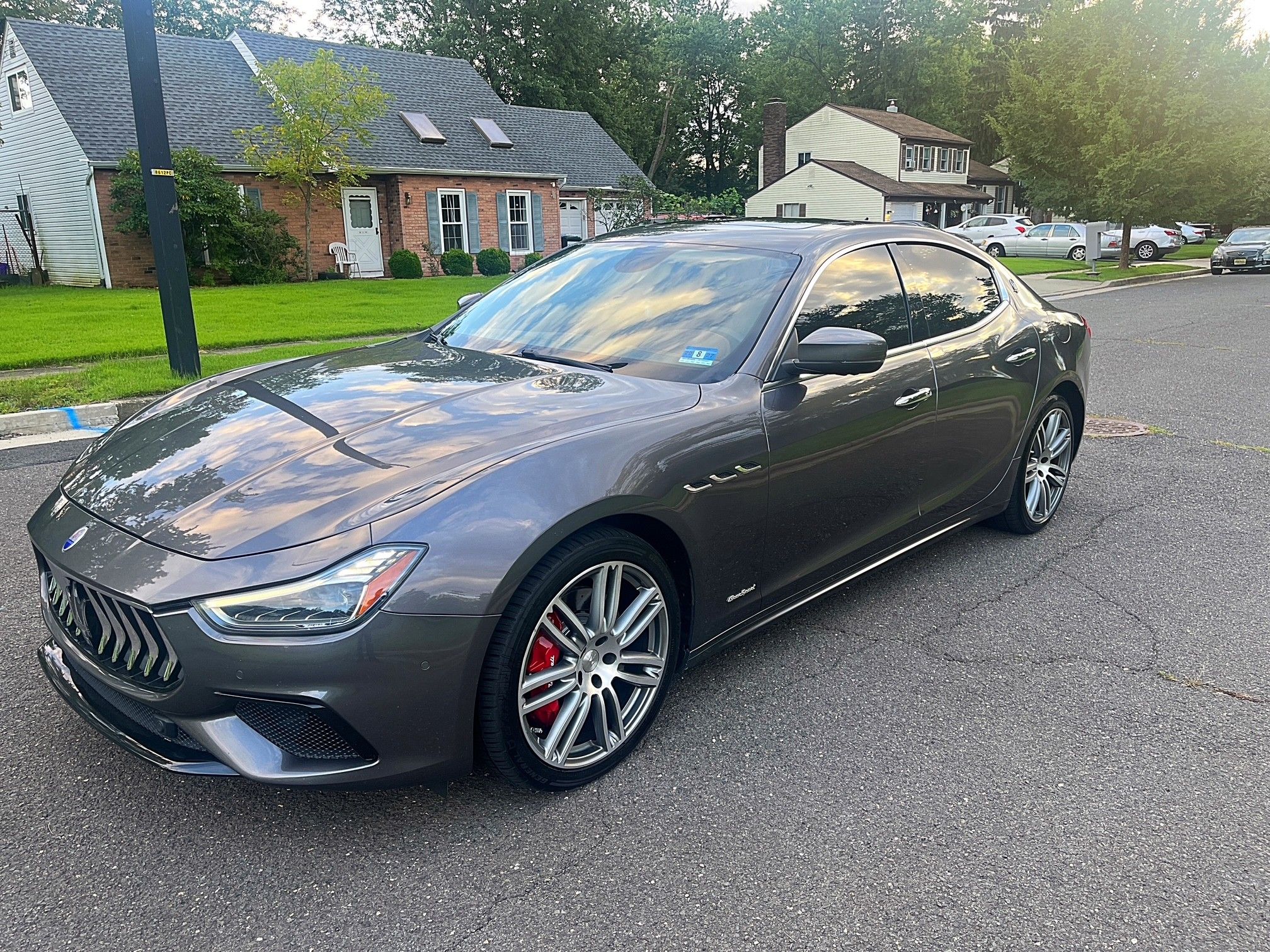 Used 2018 Maserati Ghibli S GranSport RWD image 1