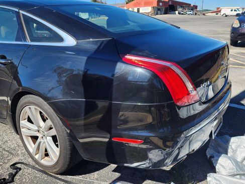 Used 2011 Jaguar XJ L image 5