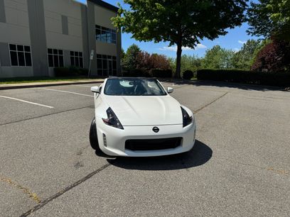Used 2015 Nissan 370Z Touring
