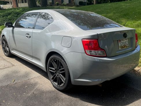 Used 2012 Scion tC FWD image 5