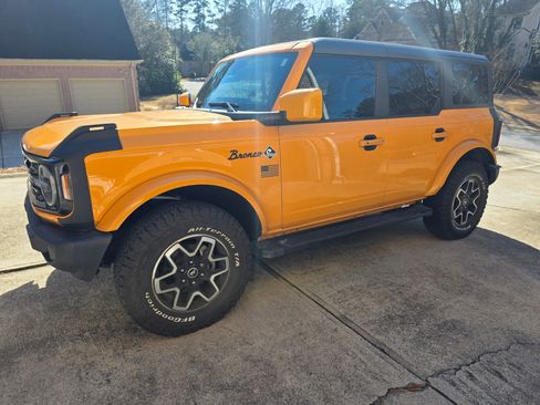 Used 2022 Ford Bronco Outer Banks image 8