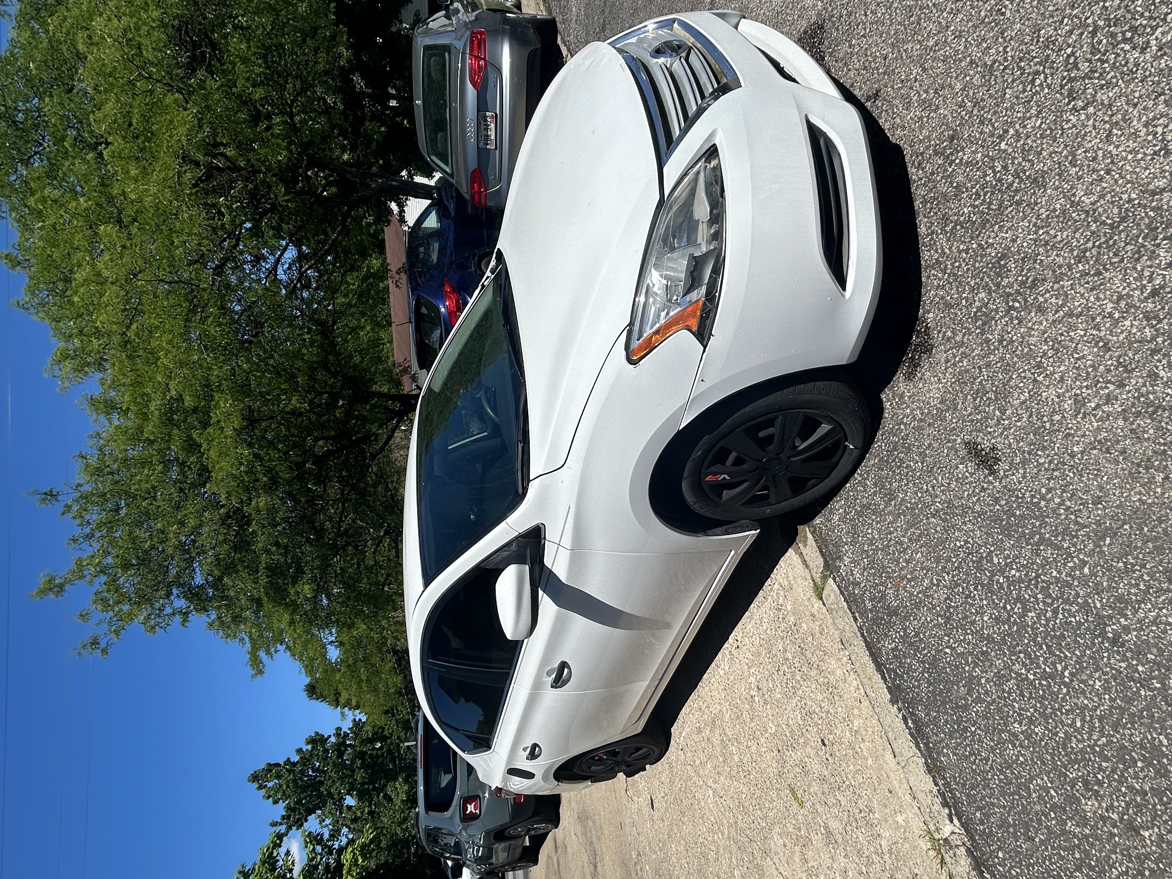 Used 2015 Nissan Sentra S FWD image 4