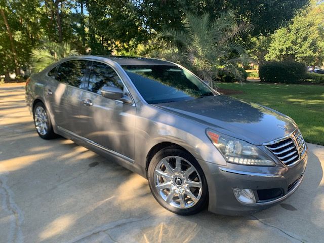 Used 2011 Hyundai Equus Signature RWD image 12