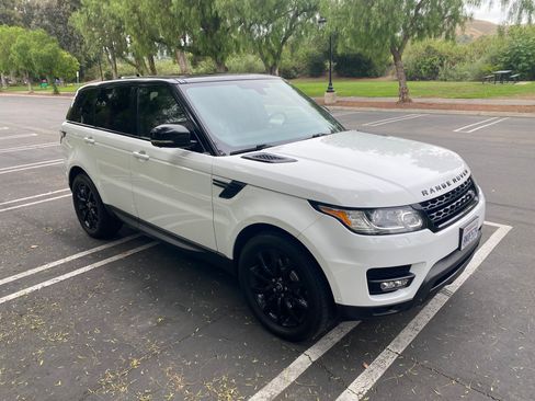 Used 2015 Land Rover Range Rover Sport HSE image 5