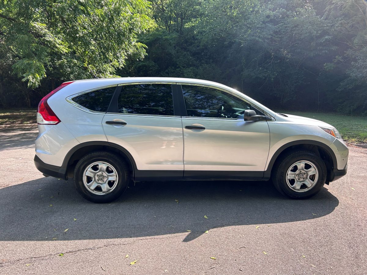 Used 2013 Honda CR-V LX image 4