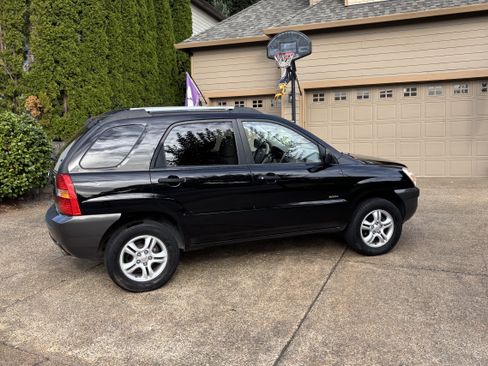Used 2006 Kia Sportage LX image 11