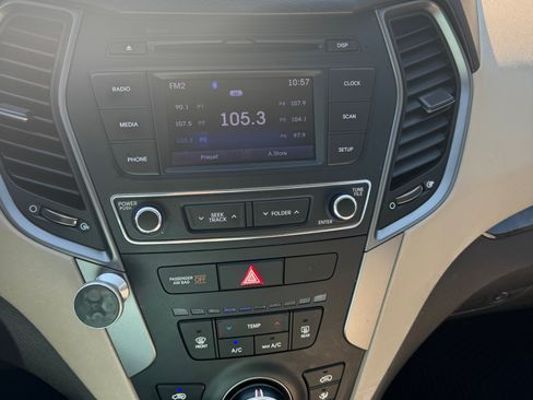 Used 2018 Hyundai Santa Fe Sport image 8