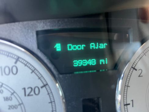 Used 2007 Chrysler 300 C image 6