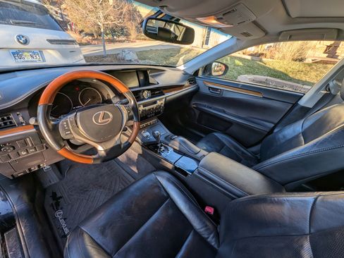 Used 2013 Lexus ES 300h image 9
