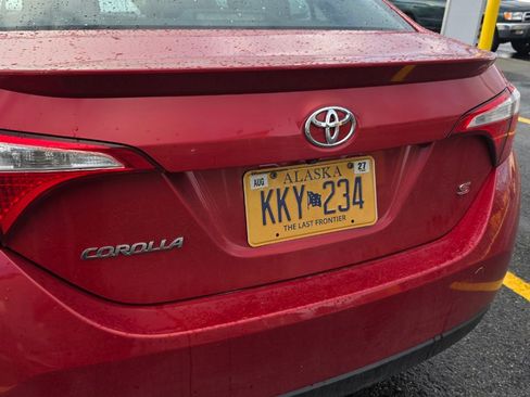 Used 2014 Toyota Corolla S image 12