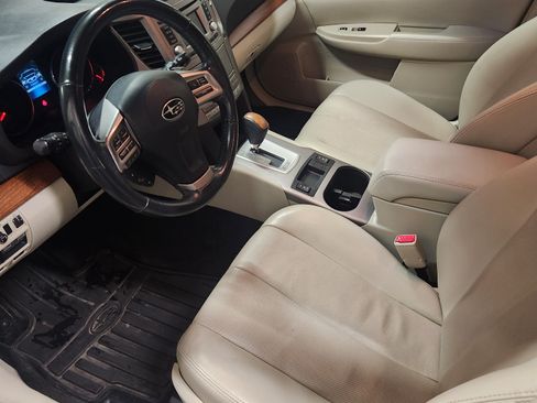 Used 2014 Subaru Outback 3.6R Limited w/ Moonroof Package image 17