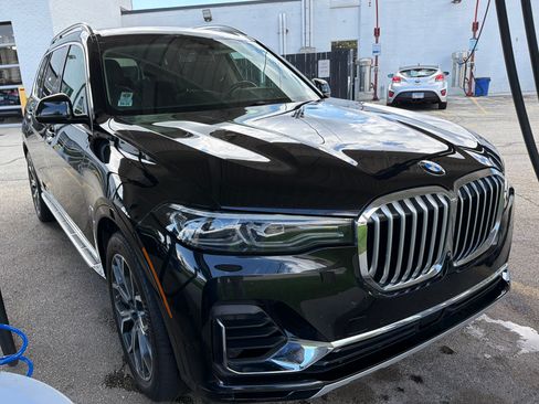 Used 2020 BMW X7 xDrive40i w/ Premium Package AWD/4WD image 5