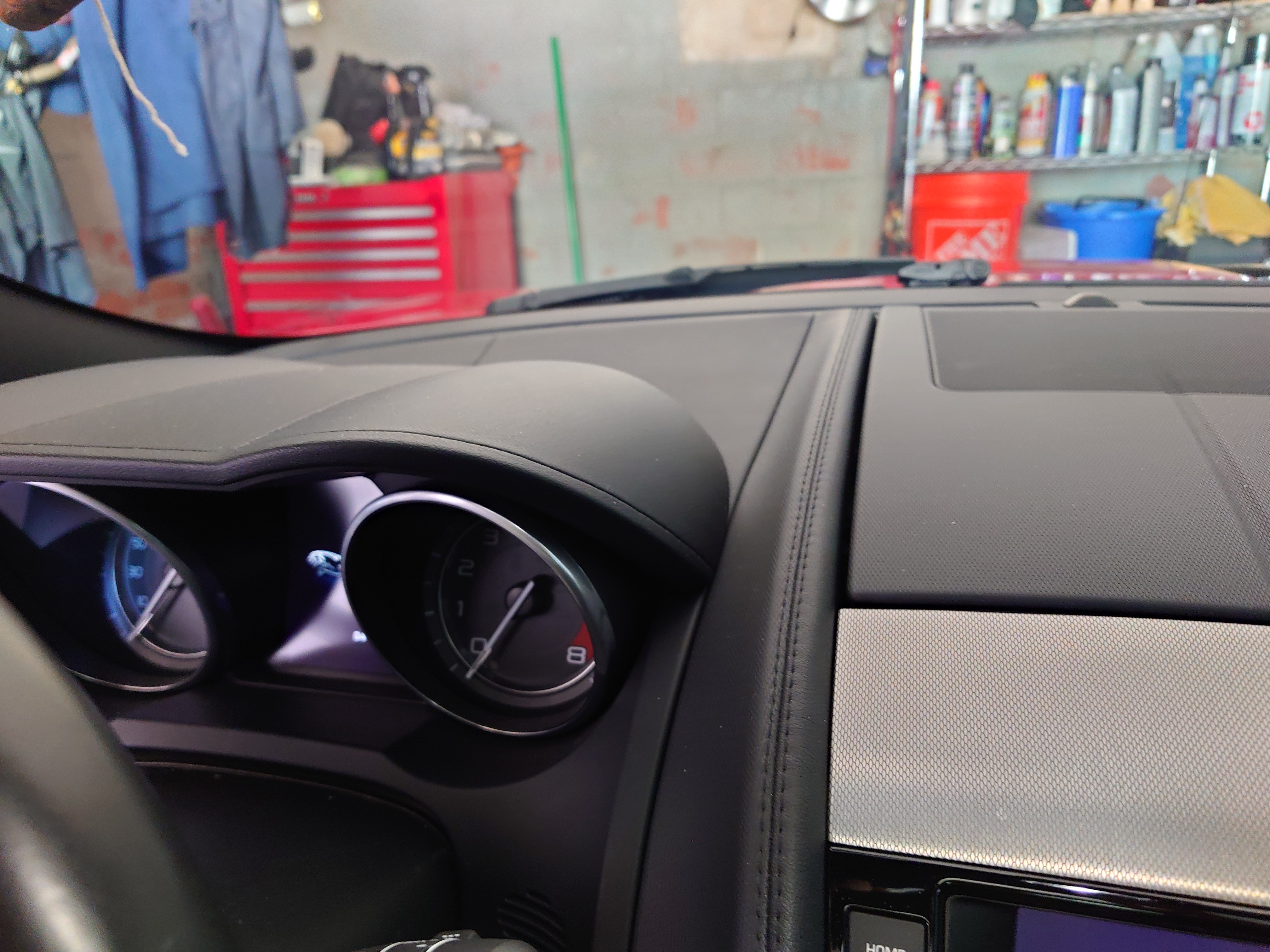 Used 2015 Jaguar F-TYPE Coupe RWD image 12
