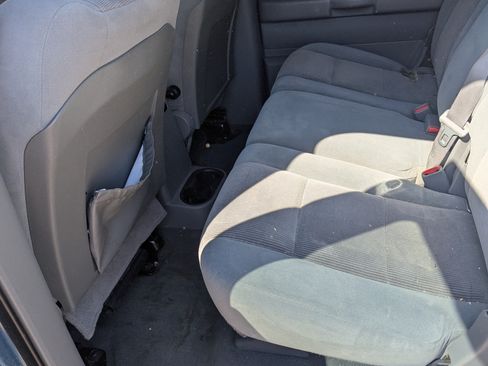 Used 2004 Dodge Durango SLT w/ Interior Convenience Group image 8