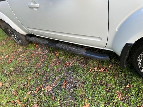 Used 2017 Nissan Frontier PRO-4X w/ Pro-4x Graphics Package image 15