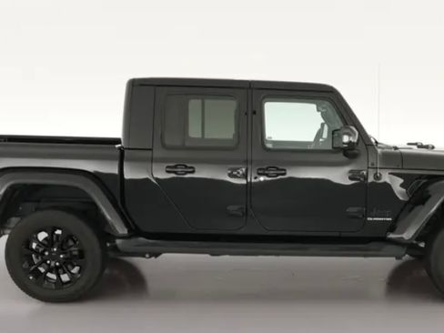 Used 2021 Jeep Gladiator Overland AWD/4WD image 1