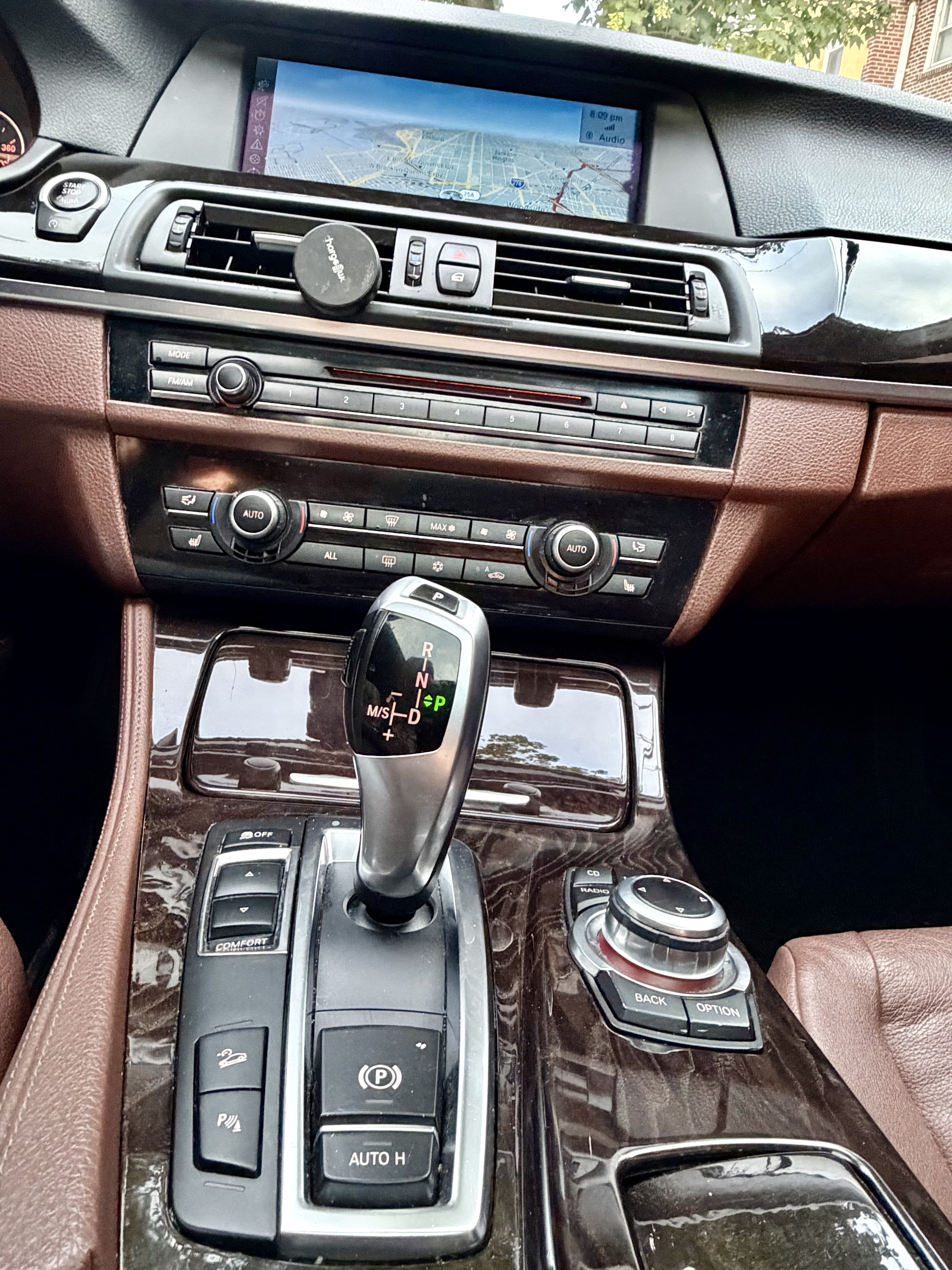 Used 2012 BMW 528i xDrive Sedan AWD/4WD image 15
