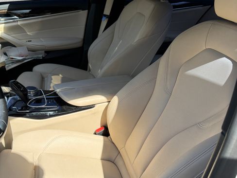 Used 2017 BMW 530i image 8