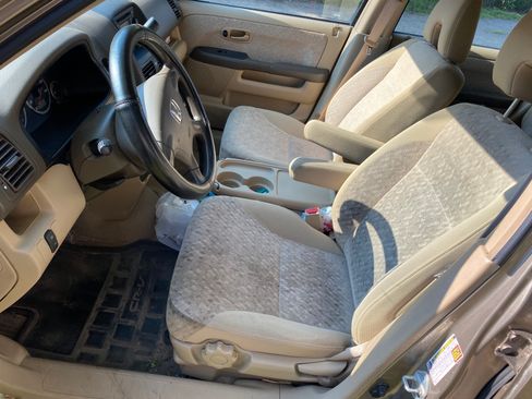 Used 2005 Honda CR-V LX image 6