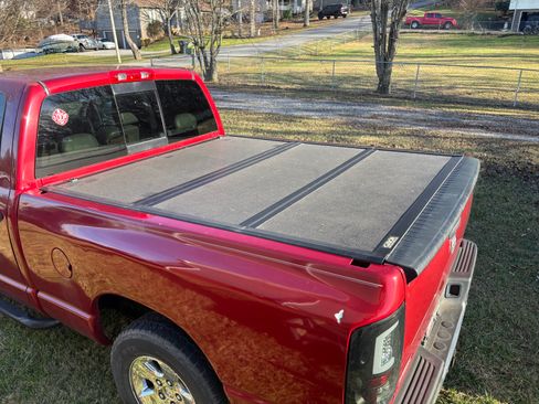 Used 2008 Dodge Ram 1500 Truck ST image 25