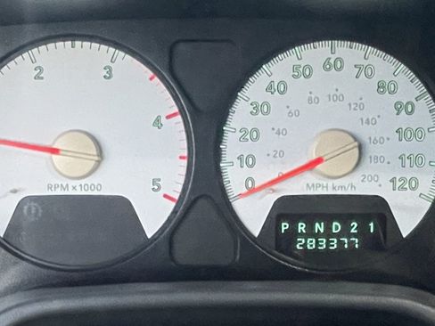 Used 2006 Dodge Ram 2500 Truck SLT image 23