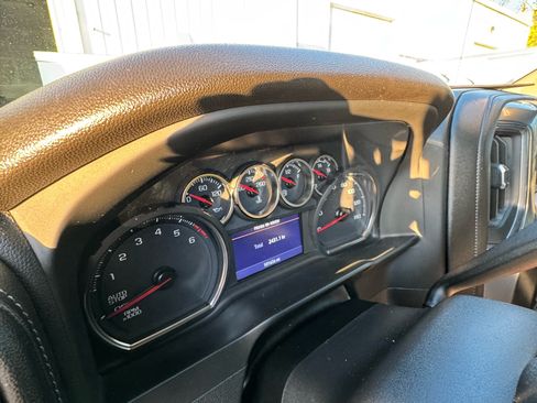 Used 2022 Chevrolet Silverado 1500 RST image 4