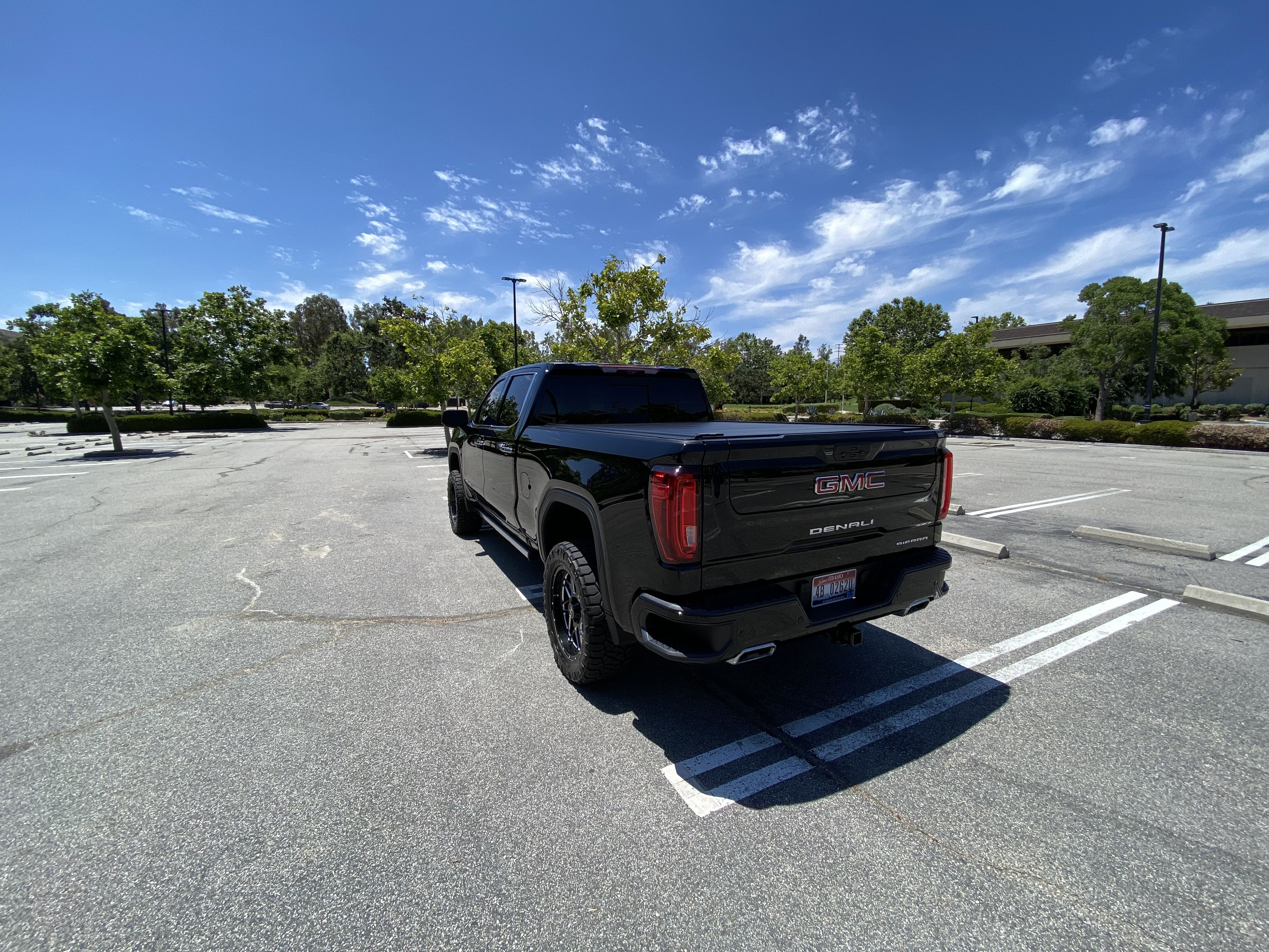 Used 2020 GMC Sierra 1500 Denali w/ Denali Ultimate Package AWD/4WD image 4
