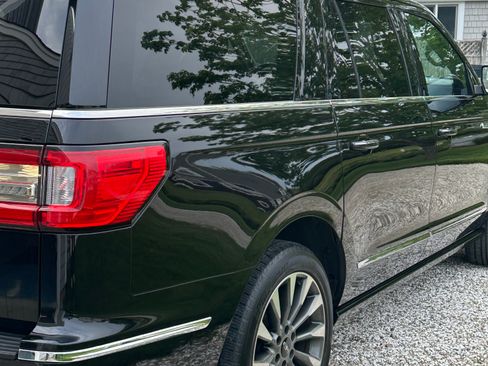 Used 2020 Lincoln Navigator L Reserve w/ Luxury Package AWD/4WD image 1