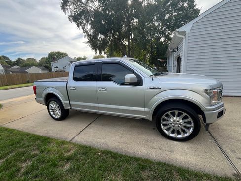 Used 2019 Ford F150 Limited w/ Trailer Tow Package AWD/4WD image 13