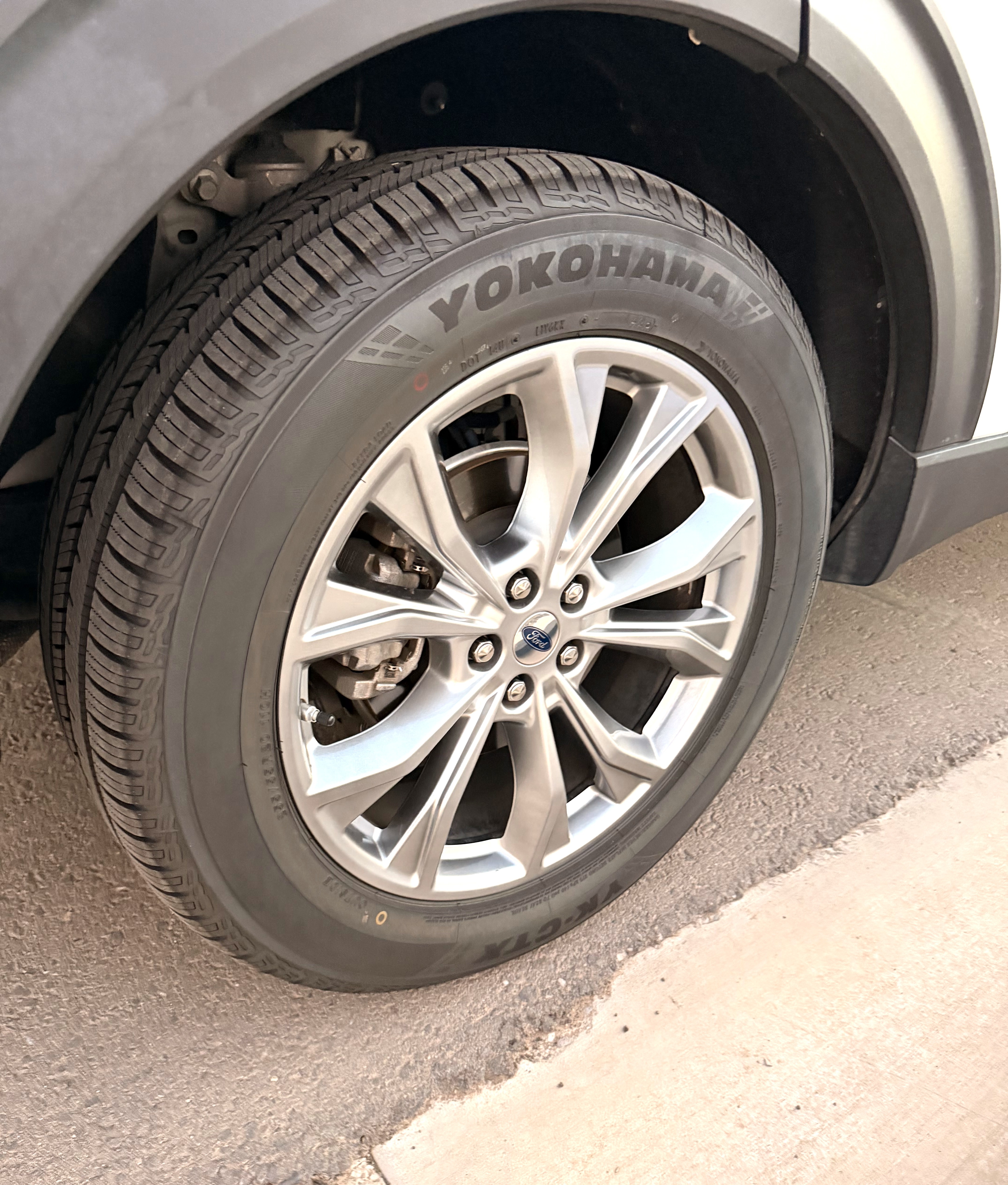 Used 2020 Ford Explorer XLT w/ Equipment Group 202A AWD/4WD image 20