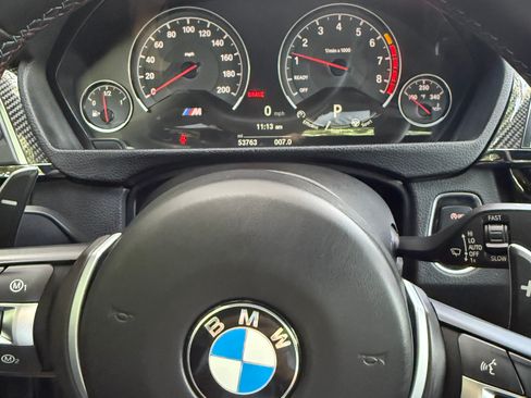 Used 2018 BMW M4 Coupe RWD image 5