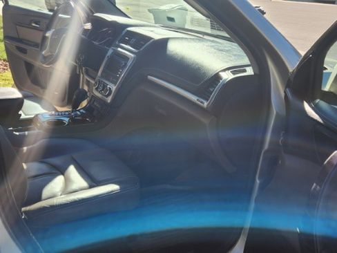 Used 2015 GMC Acadia SLT w/ Open Road Package image 12