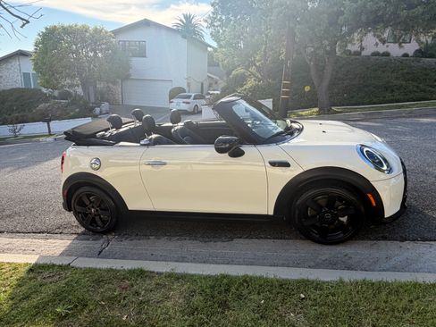 Used 2023 MINI Cooper S image 6