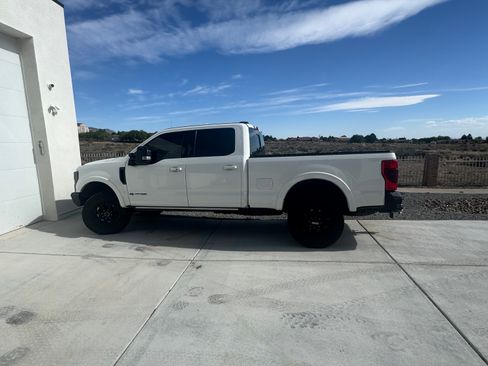Used 2022 Ford F250 Lariat w/ Tremor Off-Road Package AWD/4WD image 5