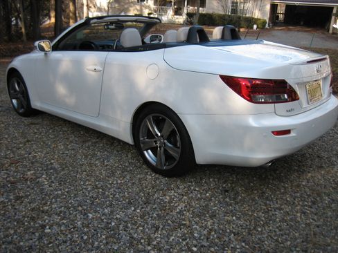 Used 2012 Lexus IS 250C image 5