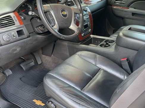 Used 2011 Chevrolet Tahoe LT image 10