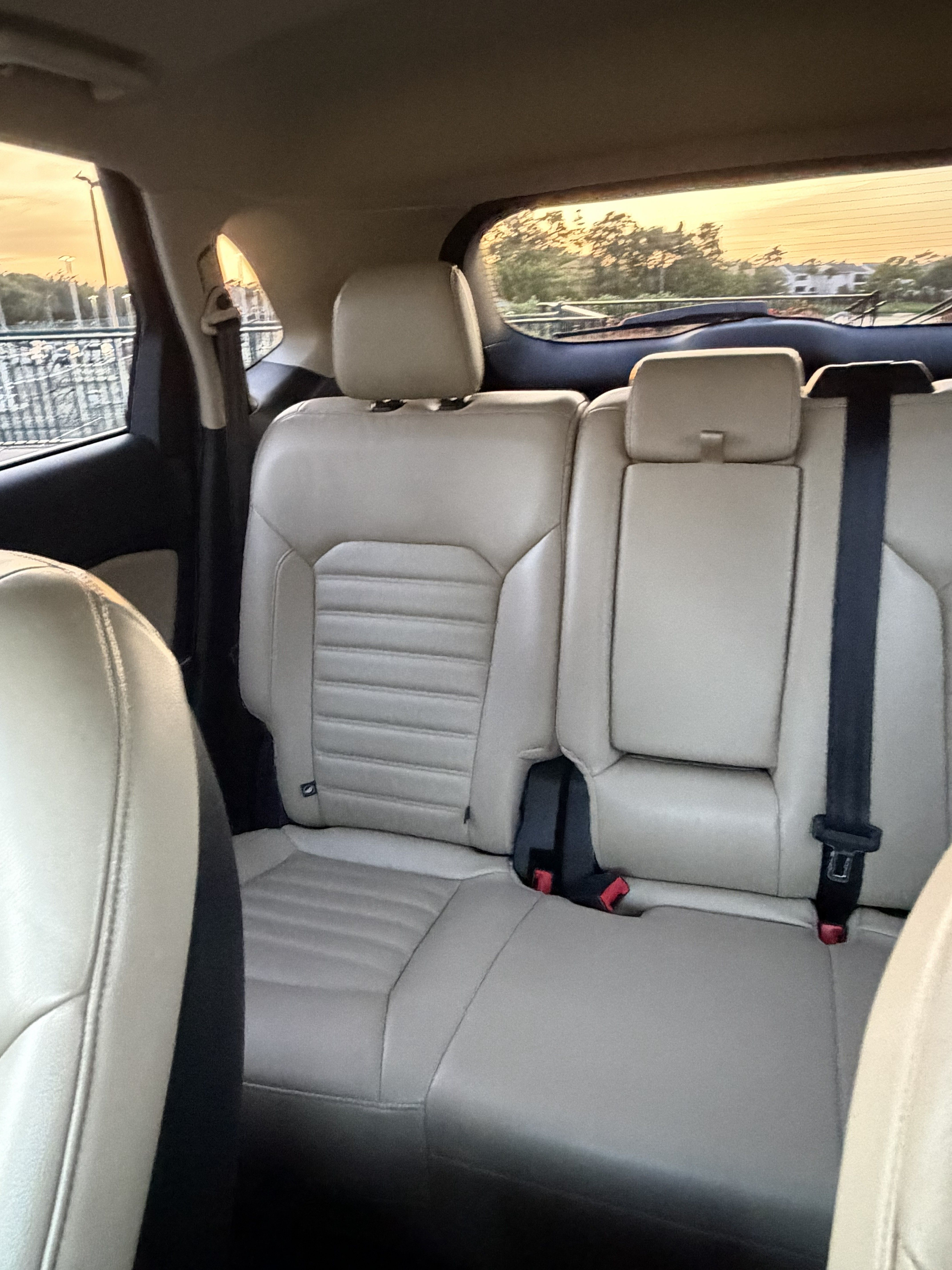 Used 2018 Ford Edge SEL w/ Equipment Group 201A FWD image 24