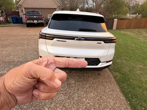 Used 2025 Chevrolet Equinox EV RS image 4