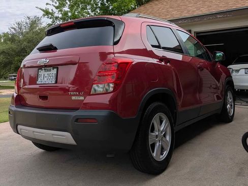Used 2015 Chevrolet Trax LT w/ LT Plus Package image 2