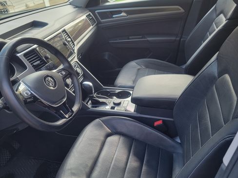 Used 2019 Volkswagen Atlas SEL image 6